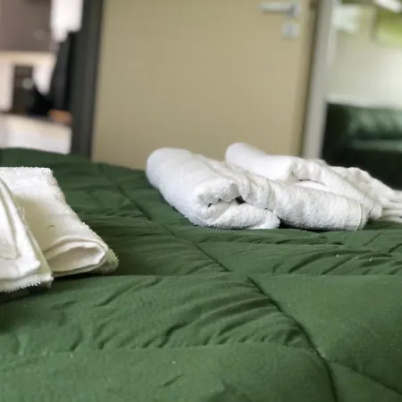 Marconi Elite 71 Bed & Breakfast Rende
